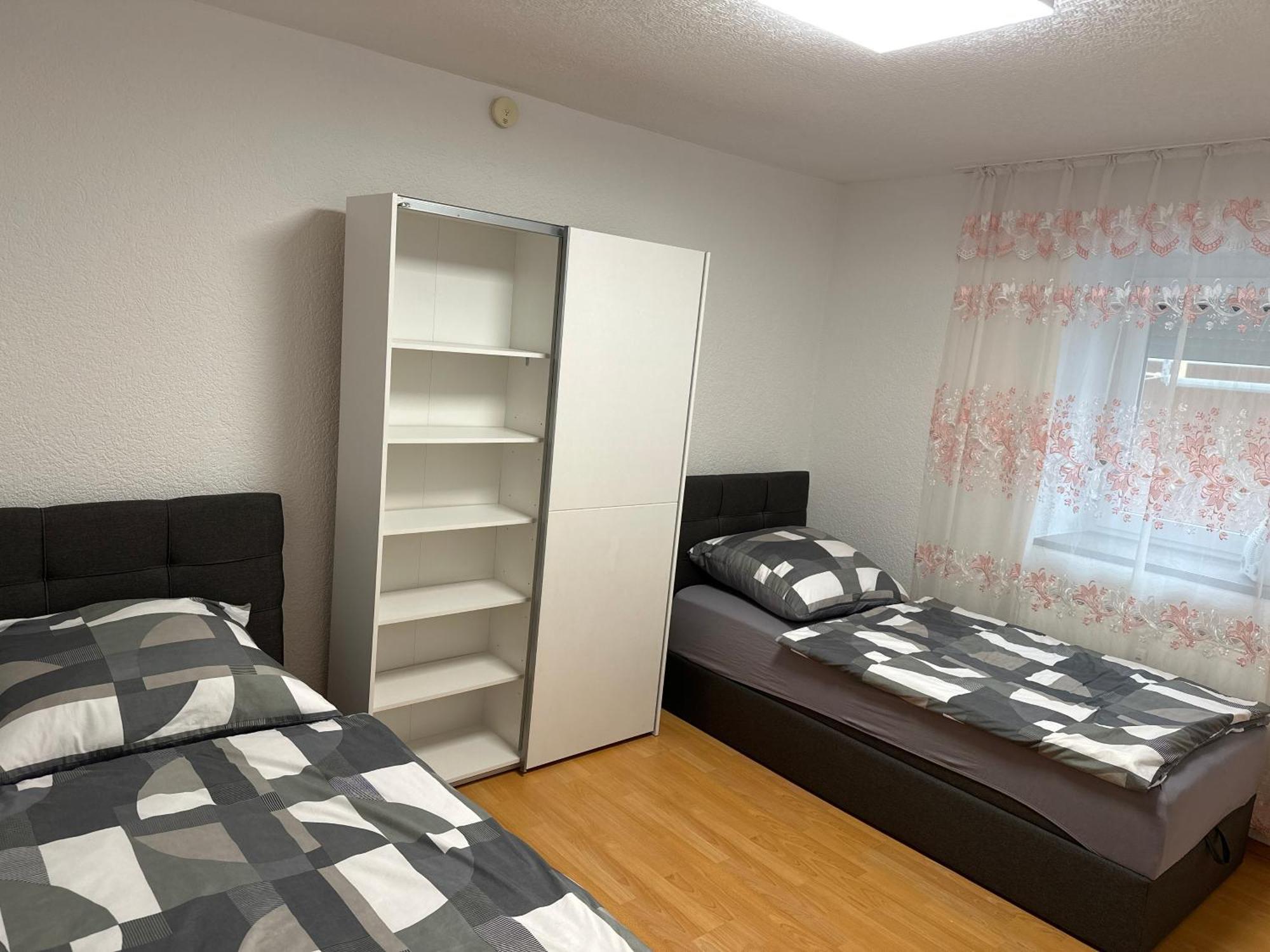 Kraichgau # 2 Ferienwohnungen In Einem Haus Mit Ebk, Wlan, Monteurzimmer, Self-Check-In Ittlingen Luaran gambar